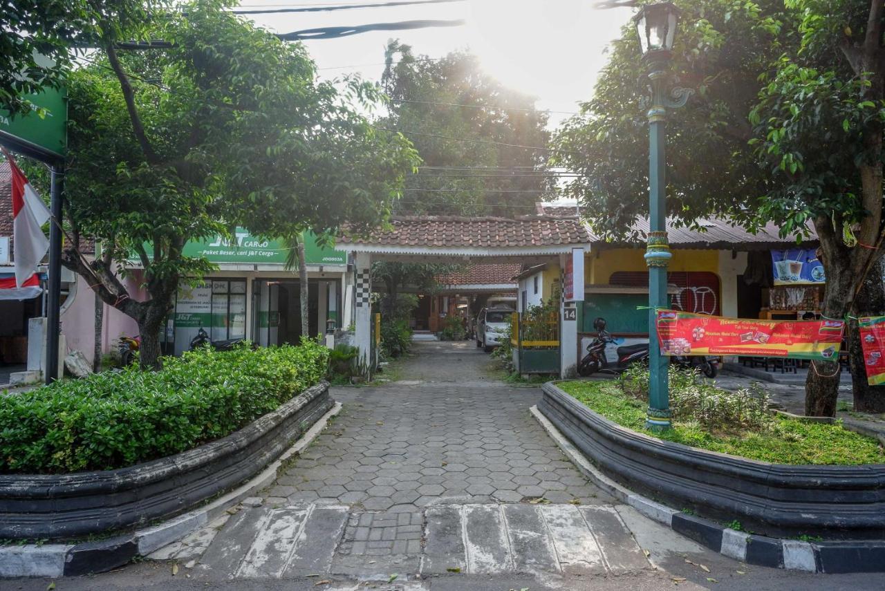 OYO 1592 Gading 4u Homestay Near RS Pratama Yogyakarta Bagian luar foto