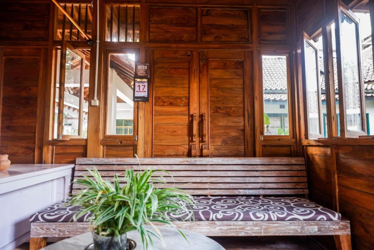 OYO 1592 Gading 4u Homestay Near RS Pratama Yogyakarta Bagian luar foto