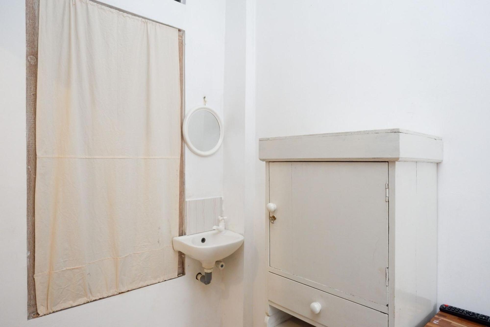 OYO 1592 Gading 4u Homestay Near RS Pratama Yogyakarta Ruang foto